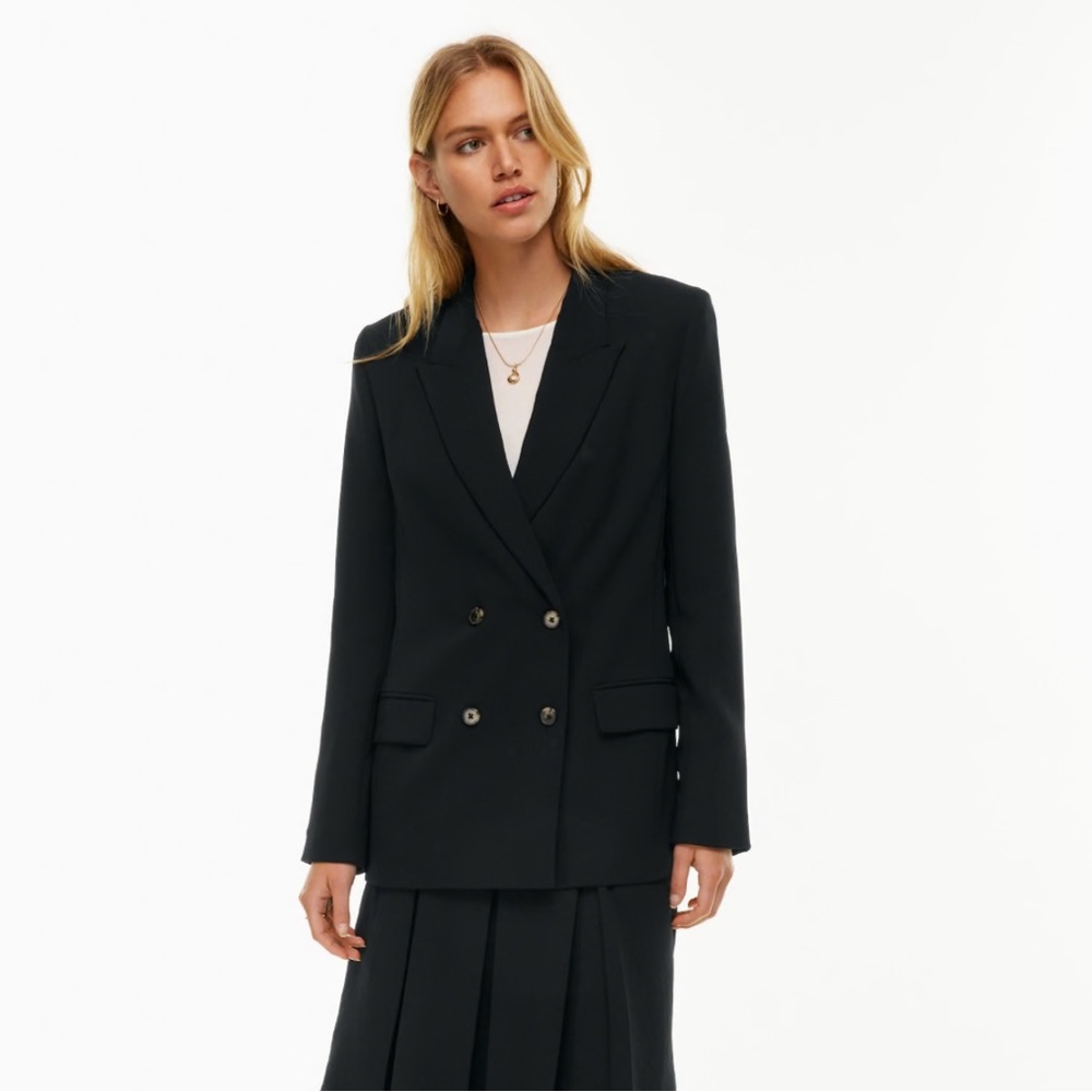 Aritzia Wilfred black double breasted structured blazer